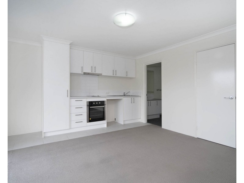 4A/42 Hilory Street, Coolbellup WA 6163