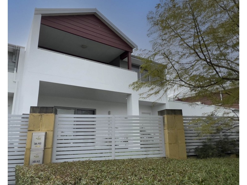 4A/42 Hilory Street, Coolbellup WA 6163