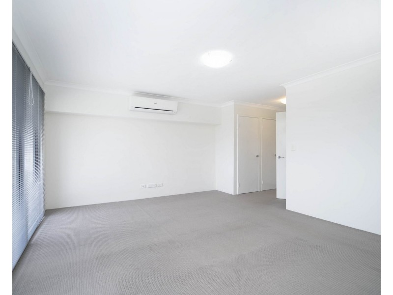 4A/42 Hilory Street, Coolbellup WA 6163