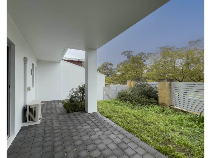 4A/42 Hilory Street, Coolbellup WA 6163