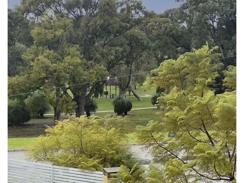 4A/42 Hilory Street, Coolbellup WA 6163