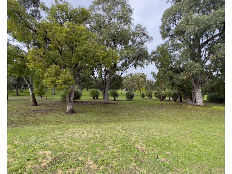 4A/42 Hilory Street, Coolbellup WA 6163