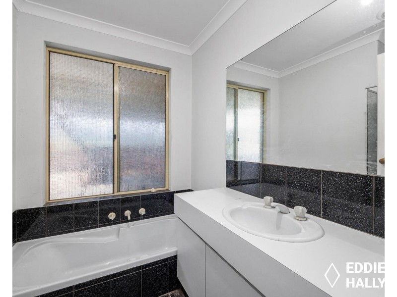 11 Hunnicutt Close, Yangebup WA 6164