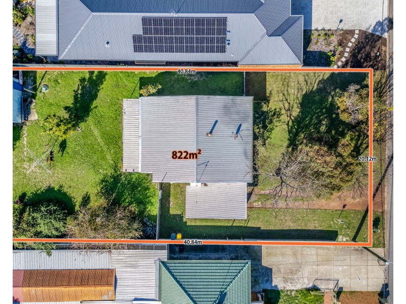 28 Kitchener Street, Dudley Park WA 6210