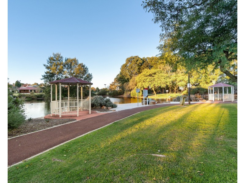 29 Highpoint Boulevard, Ellenbrook WA 6069
