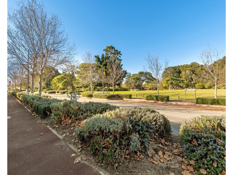 29 Highpoint Boulevard, Ellenbrook WA 6069