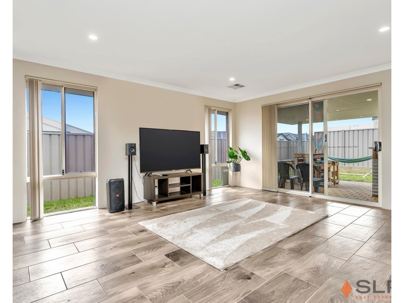 52 Aquamarine Parade, Karnup WA 6176