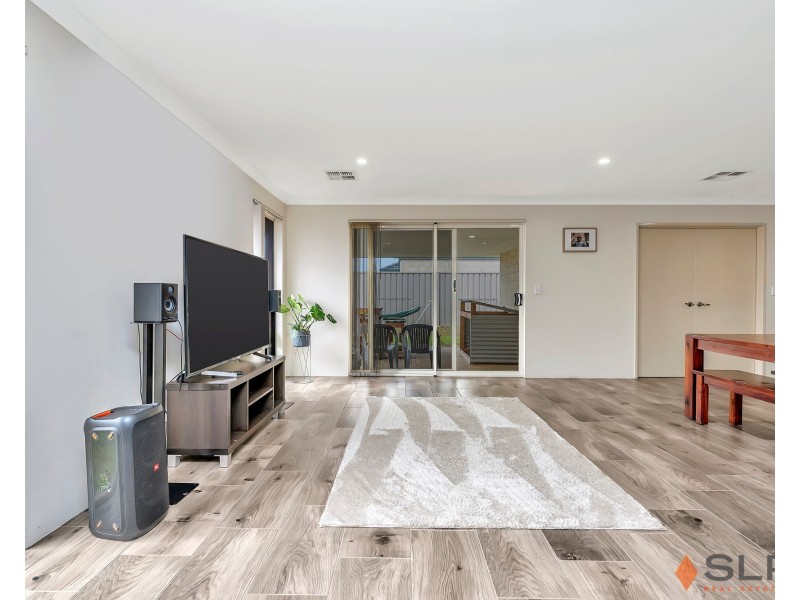 52 Aquamarine Parade, Karnup WA 6176