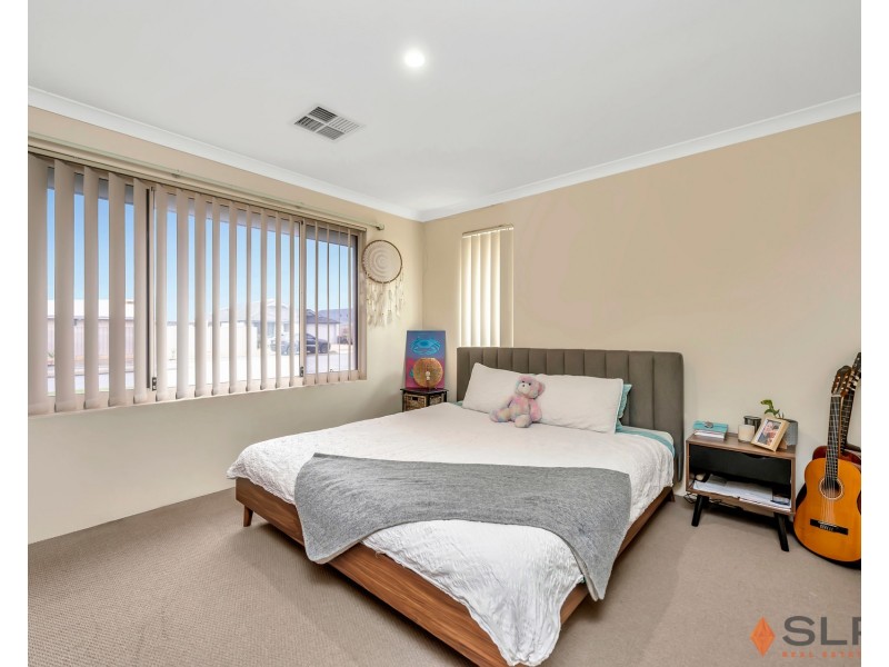 52 Aquamarine Parade, Karnup WA 6176