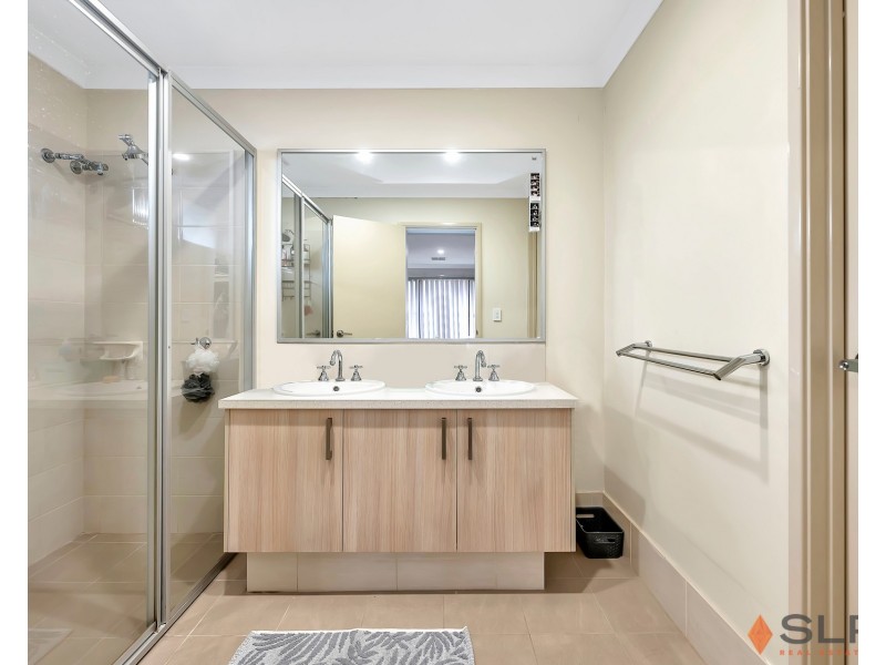 52 Aquamarine Parade, Karnup WA 6176