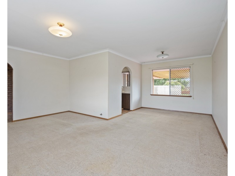 14 Tasker Street, Halls Head WA 6210