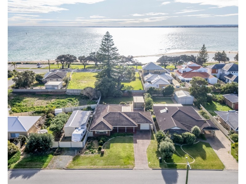 14 Tasker Street, Halls Head WA 6210