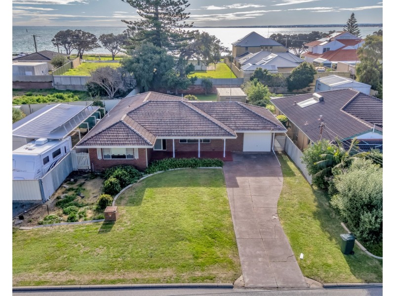 14 Tasker Street, Halls Head WA 6210