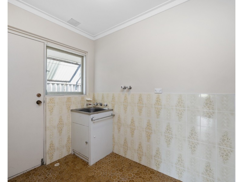 14 Tasker Street, Halls Head WA 6210