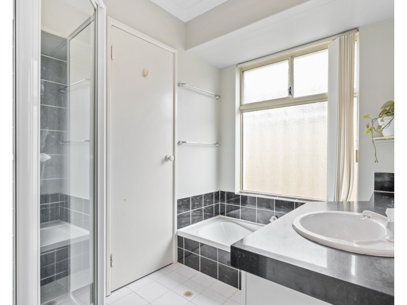 7B The Glen, Erskine WA 6210