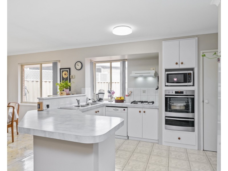 7B The Glen, Erskine WA 6210