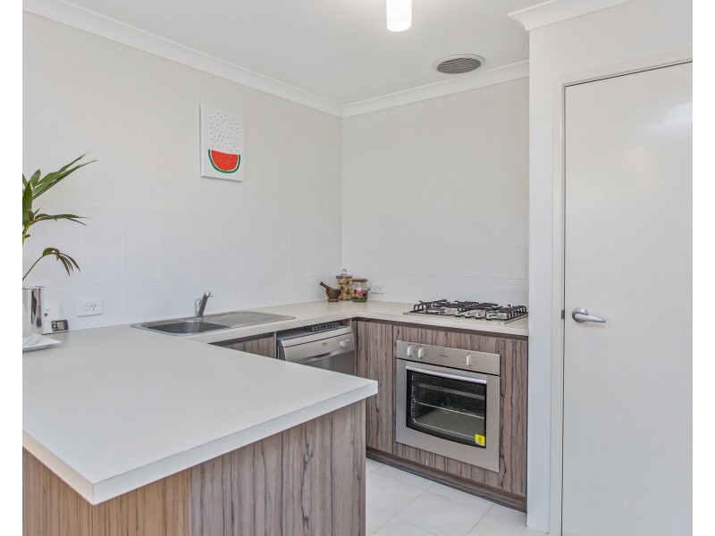 18/1 Cottonwood Drive, Baldivis WA 6171