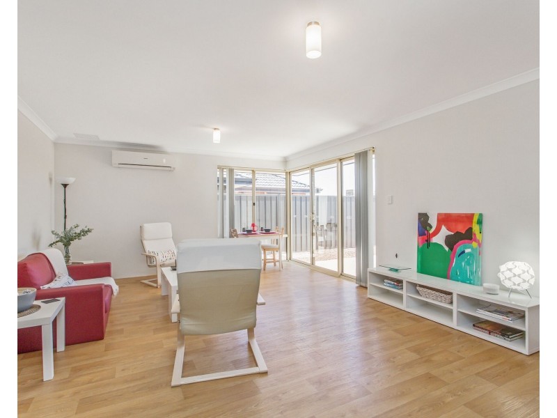 18/1 Cottonwood Drive, Baldivis WA 6171