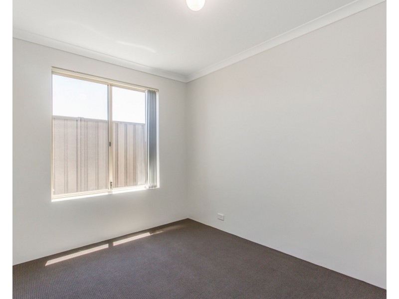 18/1 Cottonwood Drive, Baldivis WA 6171