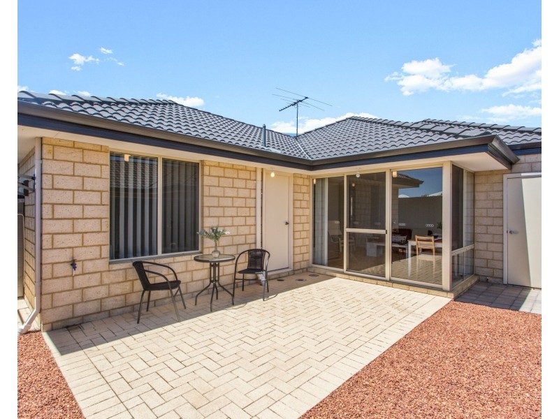 18/1 Cottonwood Drive, Baldivis WA 6171