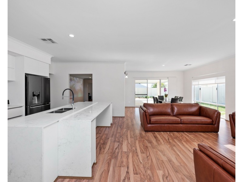 19 Mundaring Crescent, Dawesville WA 6211
