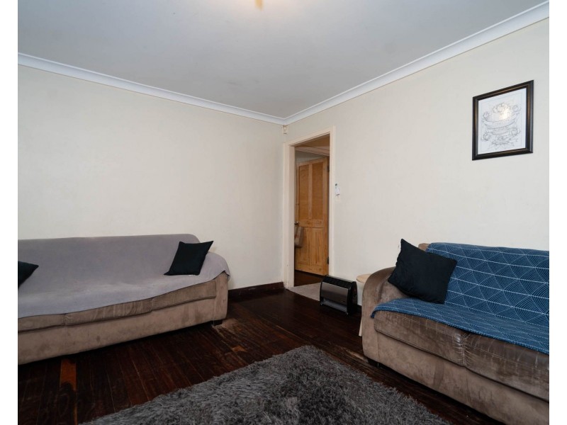 10 Salcott Road, Girrawheen WA 6064