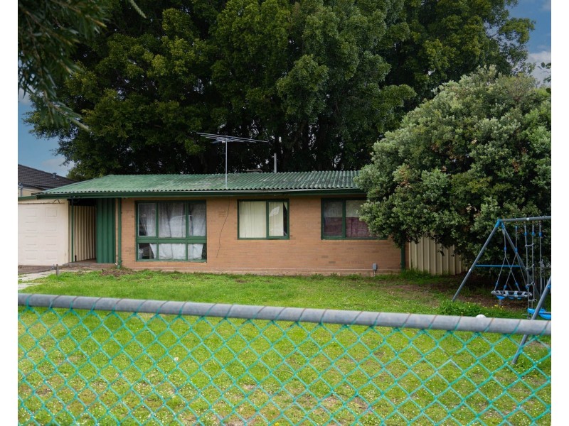 10 Salcott Road, Girrawheen WA 6064