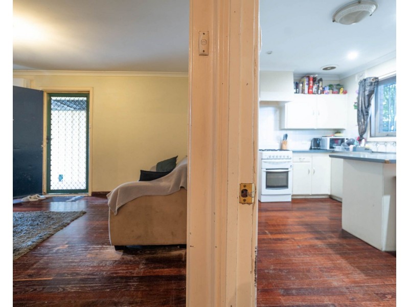 10 Salcott Road, Girrawheen WA 6064