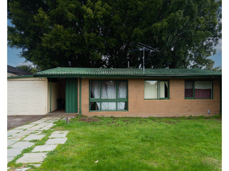 10 Salcott Road, Girrawheen WA 6064