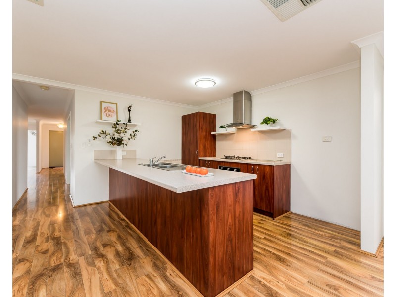 14 Zelena Terrace, Aveley WA 6069