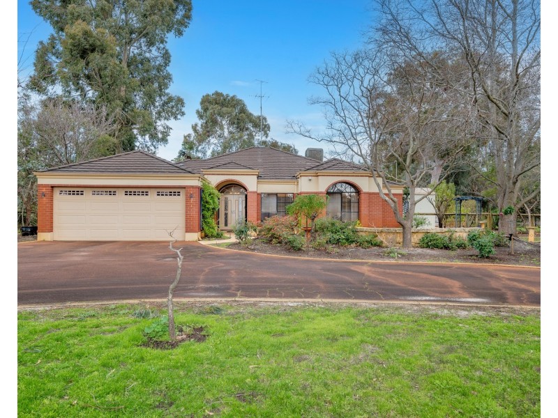 70 Watson Drive, Barragup WA 6209