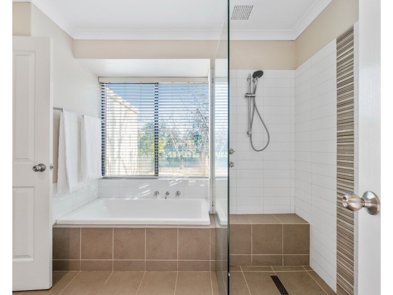 70 Watson Drive, Barragup WA 6209