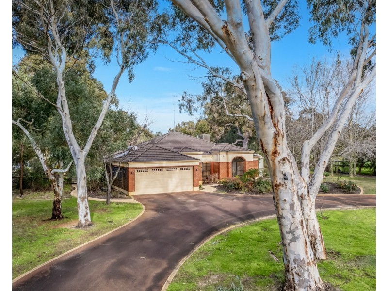 70 Watson Drive, Barragup WA 6209
