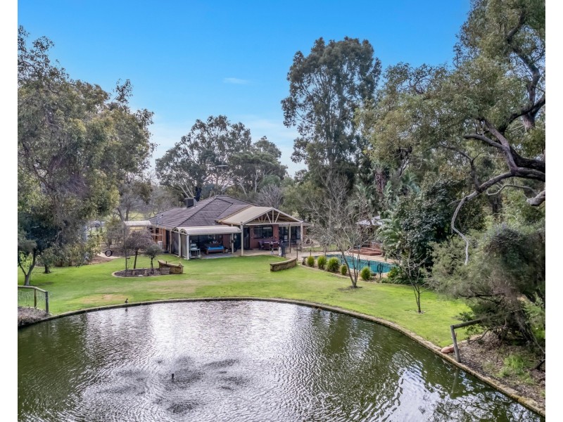 70 Watson Drive, Barragup WA 6209