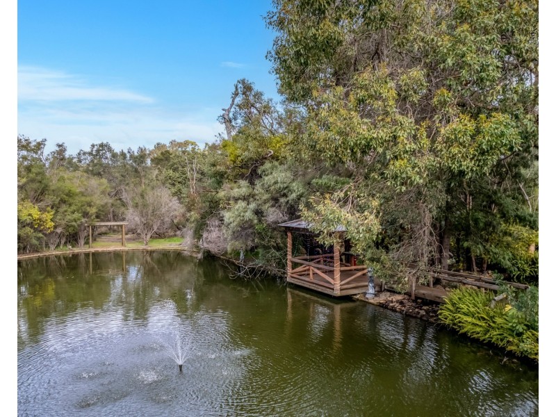 70 Watson Drive, Barragup WA 6209