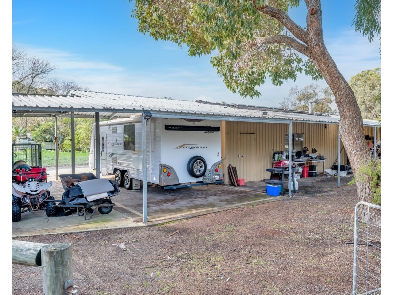 70 Watson Drive, Barragup WA 6209