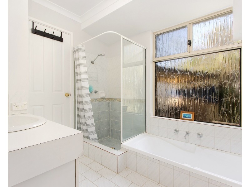 4 Kirkpatrick Court, Seville Grove WA 6112