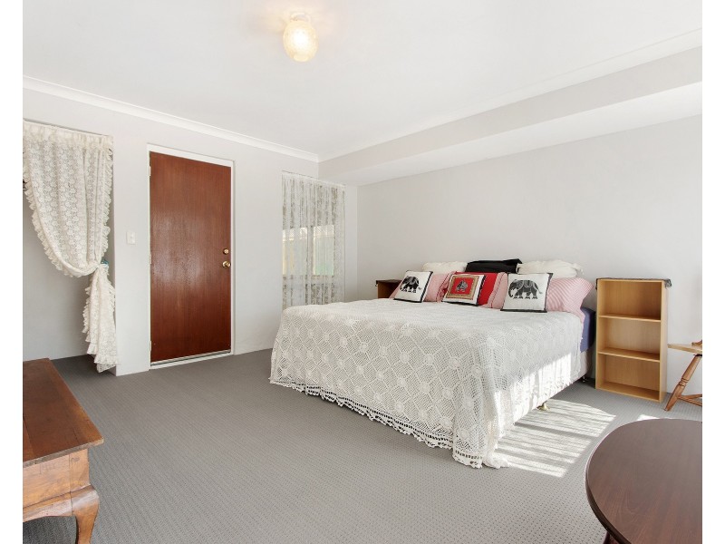 4 Kirkpatrick Court, Seville Grove WA 6112