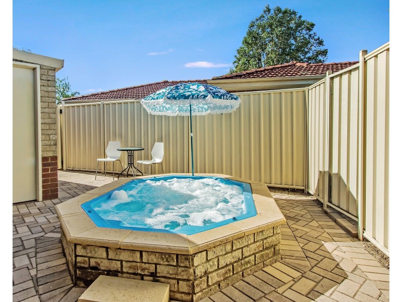 4 Kirkpatrick Court, Seville Grove WA 6112