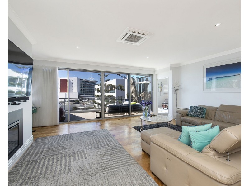 30/1 Breakwater Parade, Mandurah WA 6210