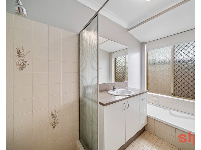 25 San Jacinta Road, Seville Grove WA 6112