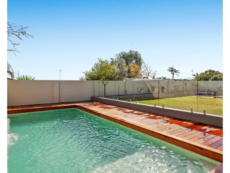31 Chapman Road, Dawesville WA 6211