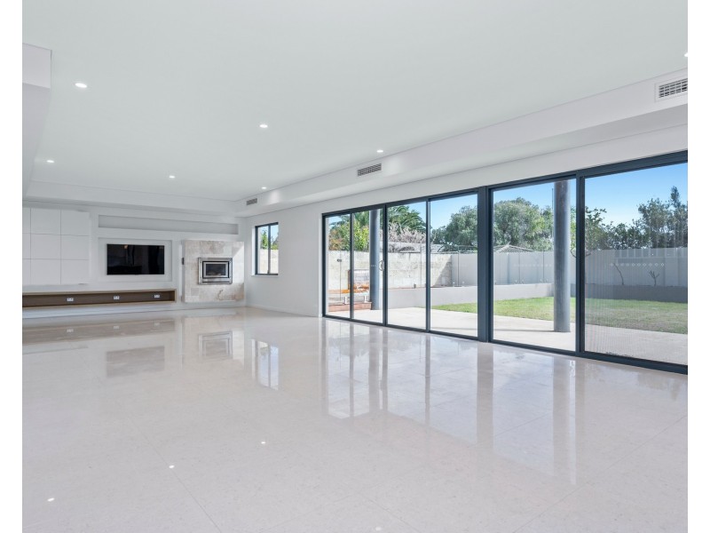 31 Chapman Road, Dawesville WA 6211