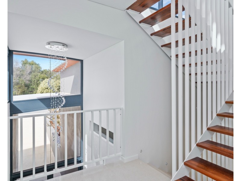 31 Chapman Road, Dawesville WA 6211