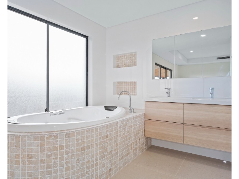 31 Chapman Road, Dawesville WA 6211