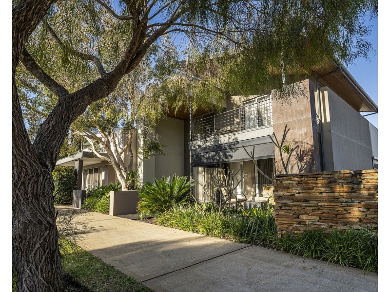 26 Cassowary Crescent, Coodanup WA 6210