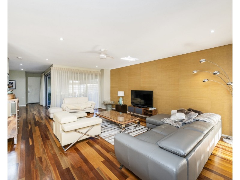 26 Cassowary Crescent, Coodanup WA 6210