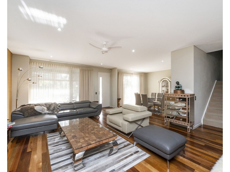 26 Cassowary Crescent, Coodanup WA 6210