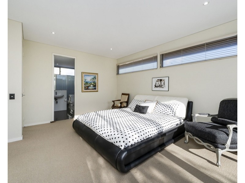 26 Cassowary Crescent, Coodanup WA 6210