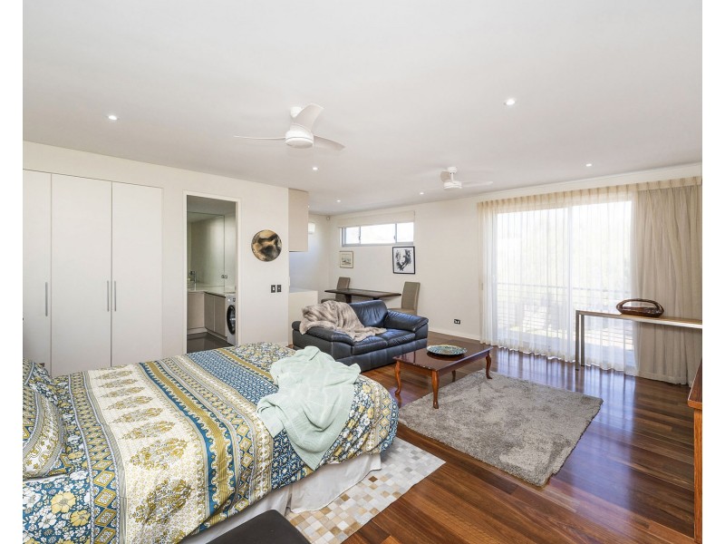 26 Cassowary Crescent, Coodanup WA 6210
